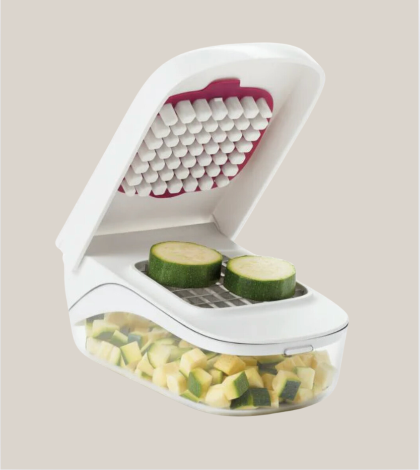 Vegetable Chopper with Easy-Pour Opening